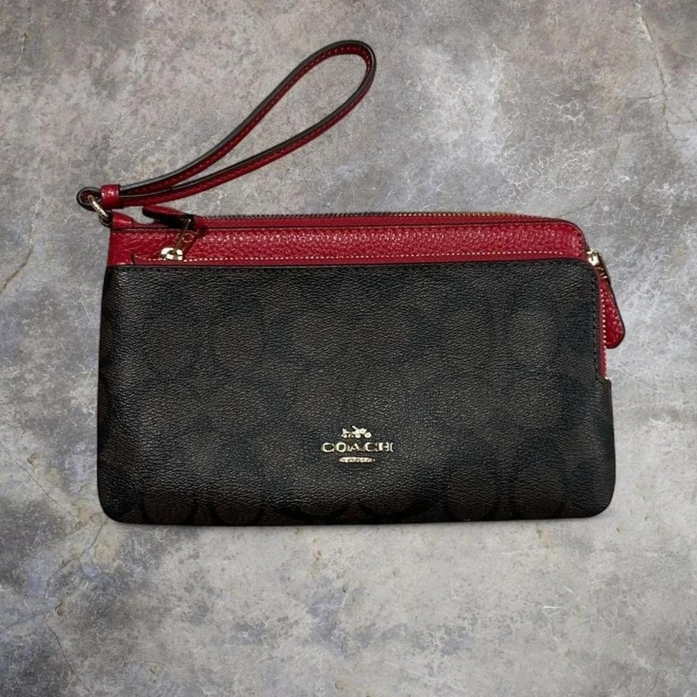 Y2K Coach Black and Red Wristlet Wallet‎